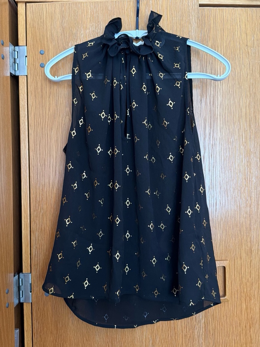 H&M Black Sleeveless Ruffle Neck with Gold Diamond Print
